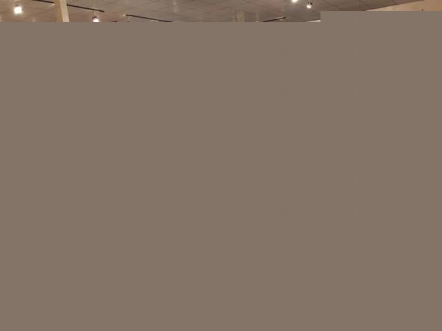 年轻人家里装修用全实木的家具会不会显老?