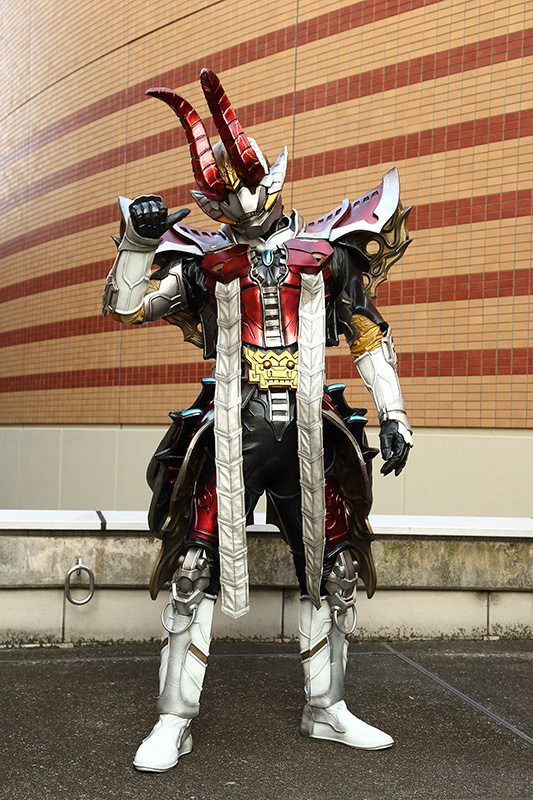 邪恶强力!最新系列剧场版3名平成最后的假面骑士公开