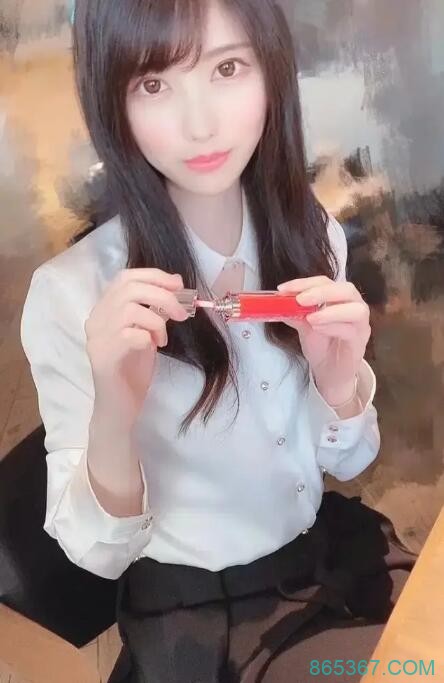 蓝芽水月(藍芽みずき)MIDE-906:风俗店兼职被发现沦为弟弟奴隶!